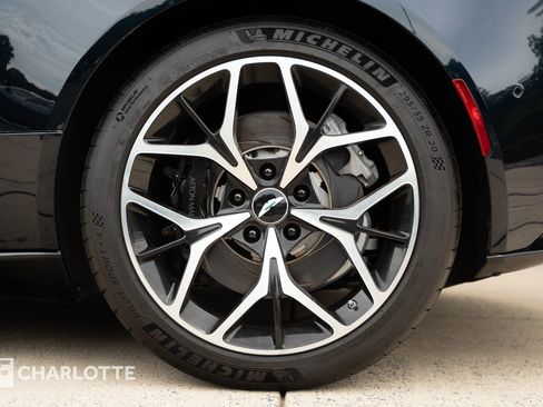 Used 2019 Aston Martin DB11 Volante RWD image 11