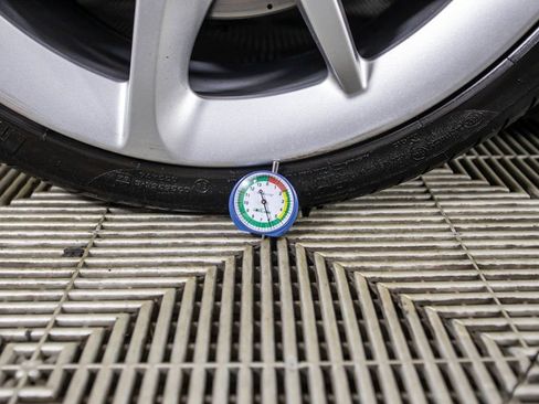 Used 2014 Maserati GranTurismo MC image 40