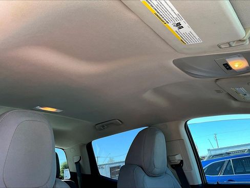 Used 2018 Chevrolet Colorado W/T w/ WT Convenience Package AWD/4WD image 16