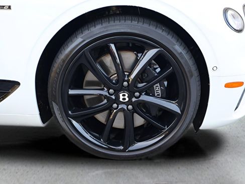 Used 2024 Bentley Continental GT V8 image 6