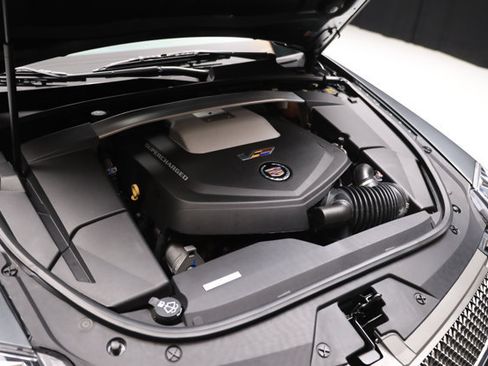 Used 2015 Cadillac CTS V RWD image 38