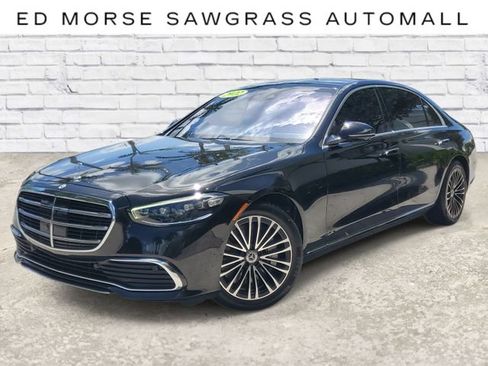 Used 2022 Mercedes-Benz S 580 4MATIC Sedan image 1