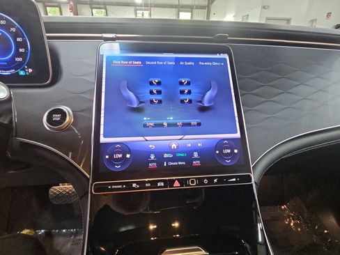 Used 2023 Mercedes-Benz EQS 450+ SUV image 22