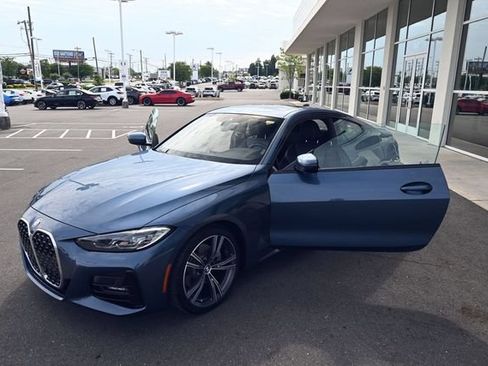 Used 2022 BMW 430i Coupe w/ M Sport Package RWD image 43