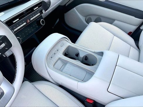 Used 2026 Hyundai Palisade Calligraphy FWD image 17
