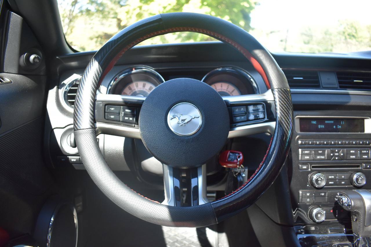 Used 2010 Ford Mustang GT Premium RWD image 29