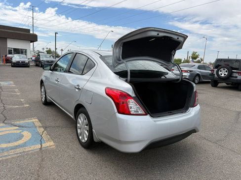 Used 2015 Nissan Versa SV FWD image 42