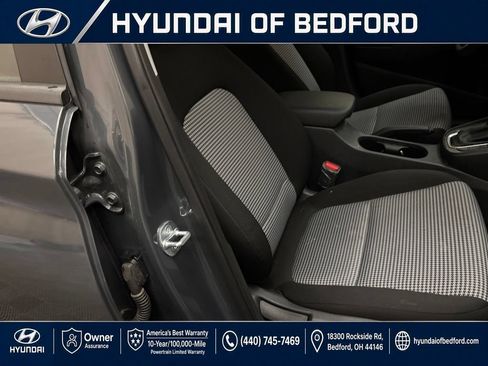 Used 2023 Hyundai Kona SE AWD/4WD image 25