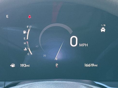 Certified 2024 Buick Envista Preferred w/ Advanced Safety Package image 33