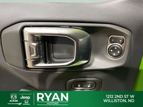 New 2026 Jeep Wrangler Unlimited Rubicon AWD/4WD image 26