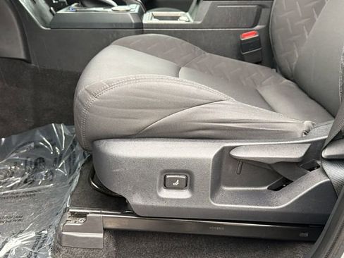 Used 2024 Toyota Tacoma SR5 RWD image 18