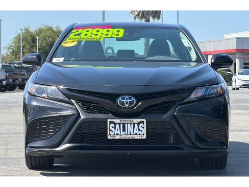 Used 2023 Toyota Camry SE FWD image 9
