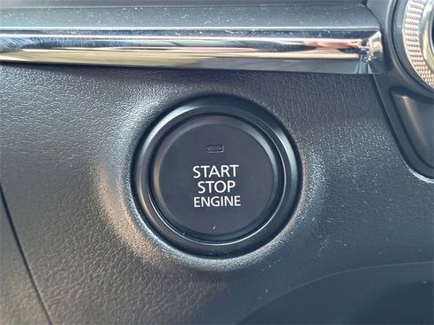Used 2022 MAZDA MAZDA3 s image 17