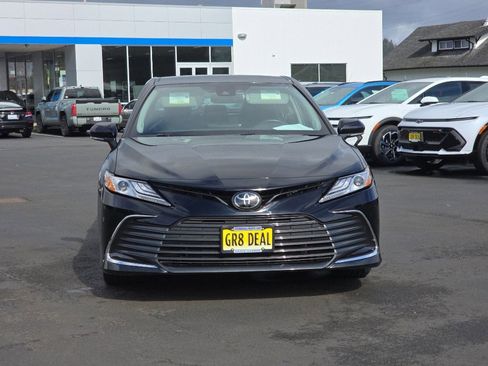 Certified 2023 Toyota Camry XLE w/ Navigation Package image 3