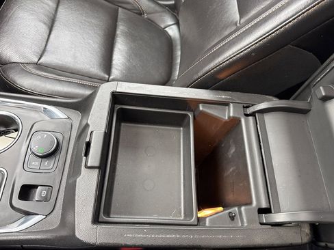 Certified 2018 Chevrolet Traverse Premier image 36