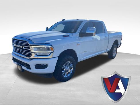 Used 2024 RAM 2500 Laramie AWD/4WD image 1
