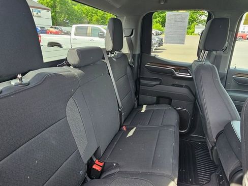 Used 2023 Chevrolet Silverado 1500 LT AWD/4WD image 19