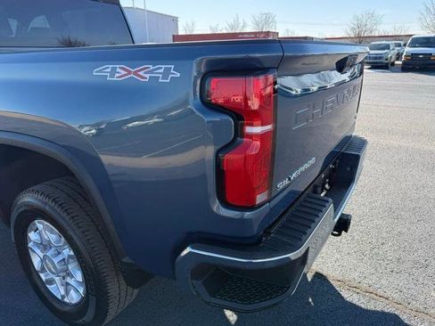 Used 2025 Chevrolet Silverado 3500 LTZ image 17