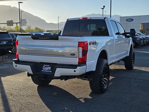 Used 2019 Ford F250 Platinum w/ Platinum Ultimate Package AWD/4WD image 3