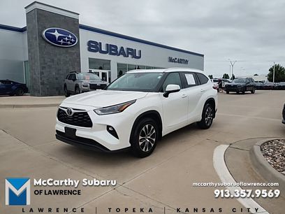 Used 2021 Toyota Highlander XLE