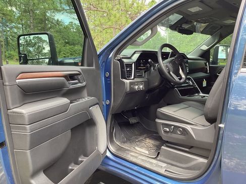 New 2026 GMC Sierra 2500 Denali w/ Denali Reserve Package AWD/4WD image 13