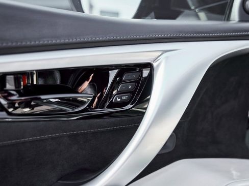 Used 2017 Acura NSX image 35