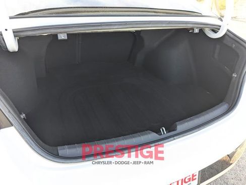 Used 2021 Kia K5 EX image 8