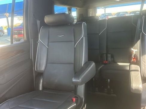 Used 2024 Cadillac Escalade ESV Premium Luxury w/ Performance Package image 18