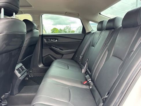 Used 2025 Honda Accord Touring image 11