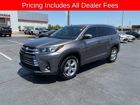 Used 2019 Toyota Highlander Limited FWD image 1