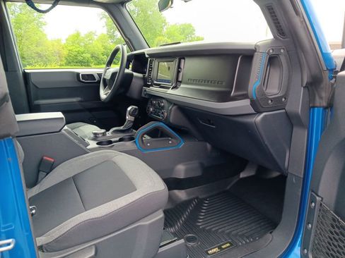Used 2023 Ford Bronco 4-Door w/ Sasquatch Package AWD/4WD image 32