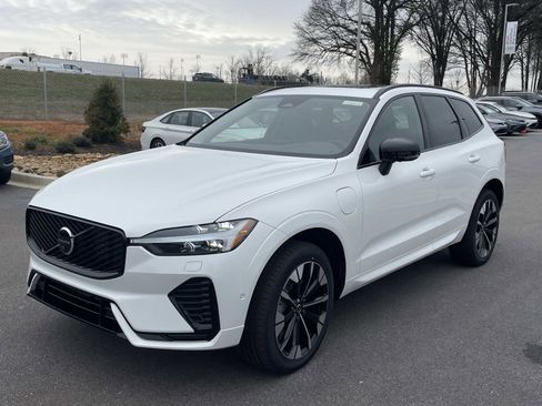 New 2026 Volvo XC60 T8 Plus w/ Protection Package Premier image 3