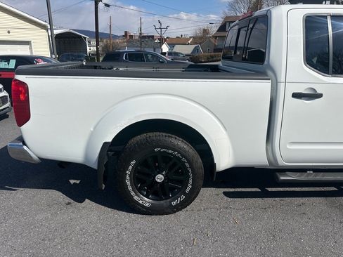Used 2014 Nissan Frontier SV w/ SV Value Truck Package image 6