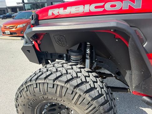 Used 2020 Jeep Gladiator Rubicon AWD/4WD image 10