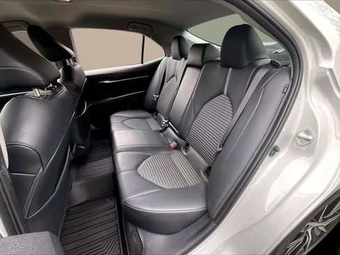 Used 2023 Toyota Camry SE image 22