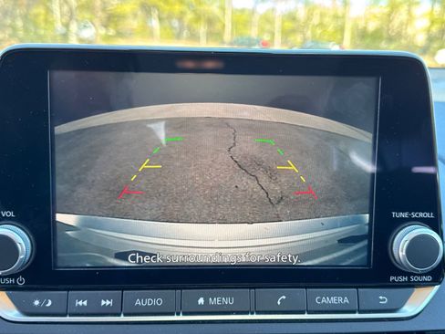 Used 2025 Nissan Altima 2.5 SR image 29