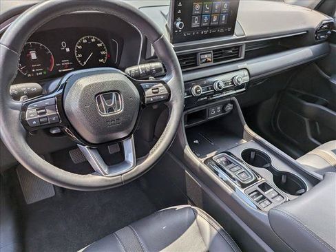 Certified 2025 Honda Pilot EX-L image 14