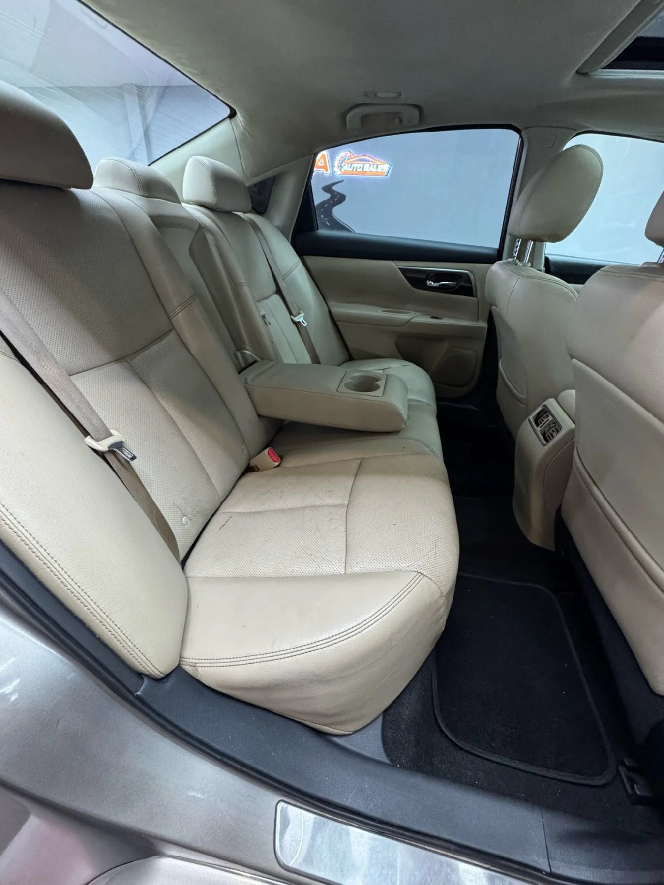 Used 2015 Nissan Altima 2.5 SL w/ Technology Package FWD image 22