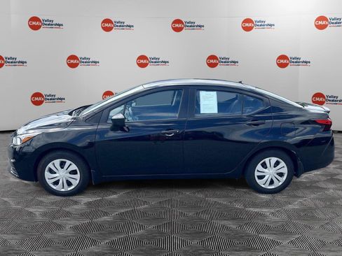 Used 2022 Nissan Versa S FWD image 4