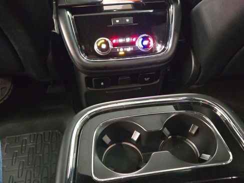 Used 2019 Lincoln Navigator Reserve image 15