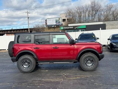 New 2025 Ford Bronco Badlands w/ Sasquatch Package