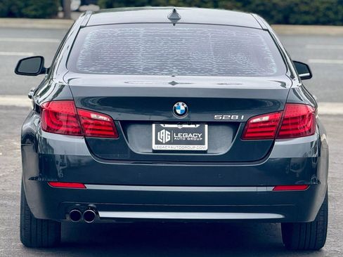 Used 2012 BMW 528i Sedan image 2