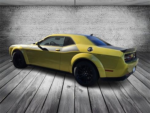 Used 2021 Dodge Challenger R/T Scat Pack image 3