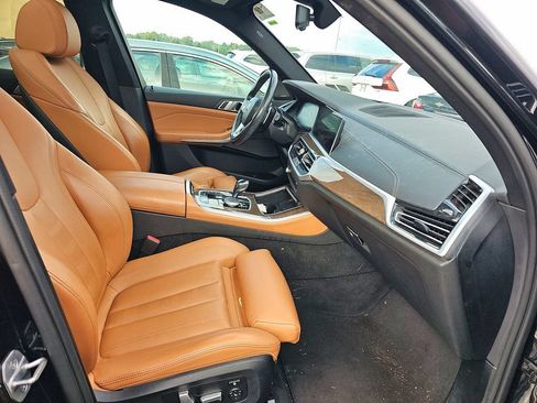 Used 2021 BMW X5 xDrive40i w/ Premium Package AWD/4WD image 14