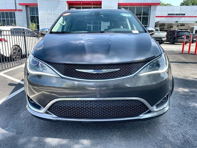 Used 2018 Chrysler Pacifica Limited FWD image 3