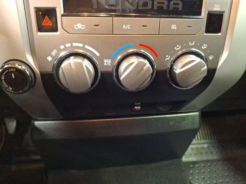 Used 2019 Toyota Tundra SR5 image 25