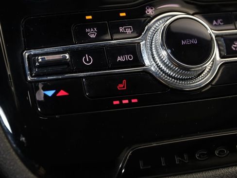 Used 2021 Lincoln Corsair Standard image 8