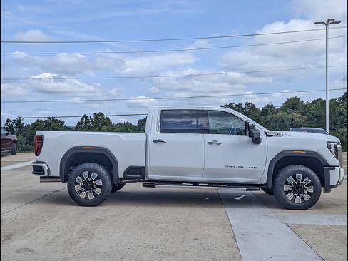 New 2026 GMC Sierra 2500 Denali w/ Denali Reserve Package AWD/4WD image 6