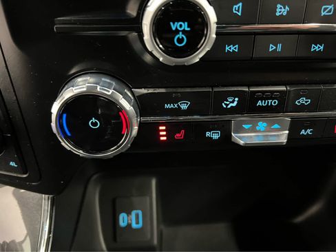 Used 2023 Ford F150 XLT w/ Equipment Group 302A High image 4