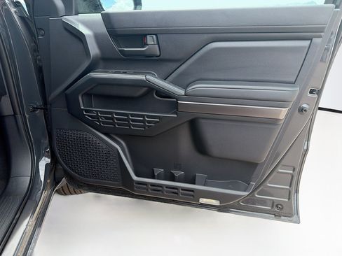 Used 2026 Toyota 4Runner SR5 AWD/4WD image 31